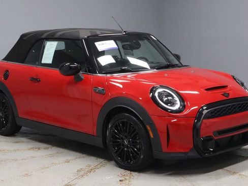 Used 2023 MINI Cooper S FWD image 1