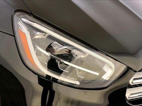 Used 2020 Mercedes-Benz GLC 300 4MATIC image 27