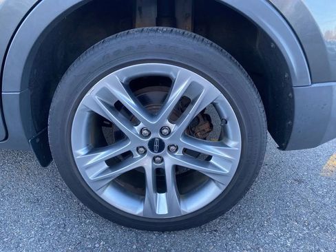 Used 2017 Lincoln MKC Reserve w/ Lincoln MKC Climate Package image 10