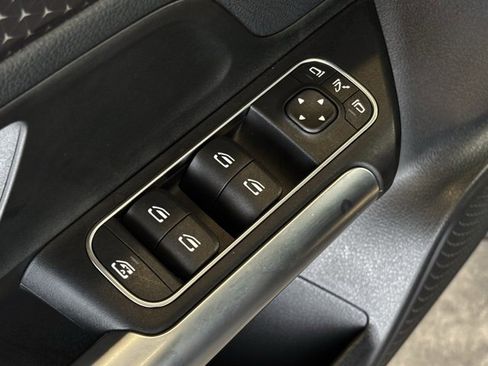 Used 2025 Mercedes-Benz GLA 250 GLA 250 image 14