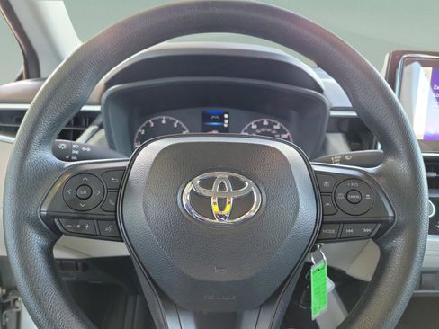 Certified 2025 Toyota Corolla Cross L image 24