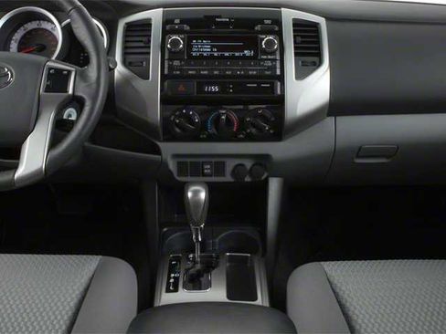 Used 2012 Toyota Tacoma 4x4 Double Cab w/ TRD Sport Pkg image 8