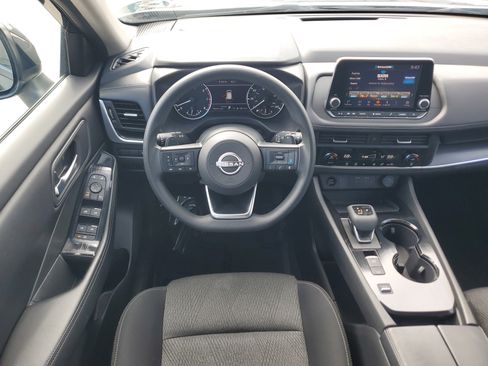 Certified 2024 Nissan Rogue SV FWD image 20