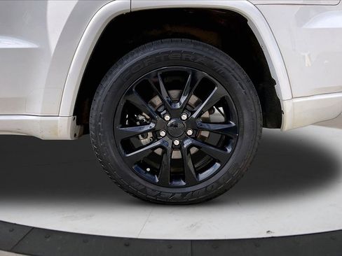 Certified 2021 Jeep Grand Cherokee Laredo X RWD image 36