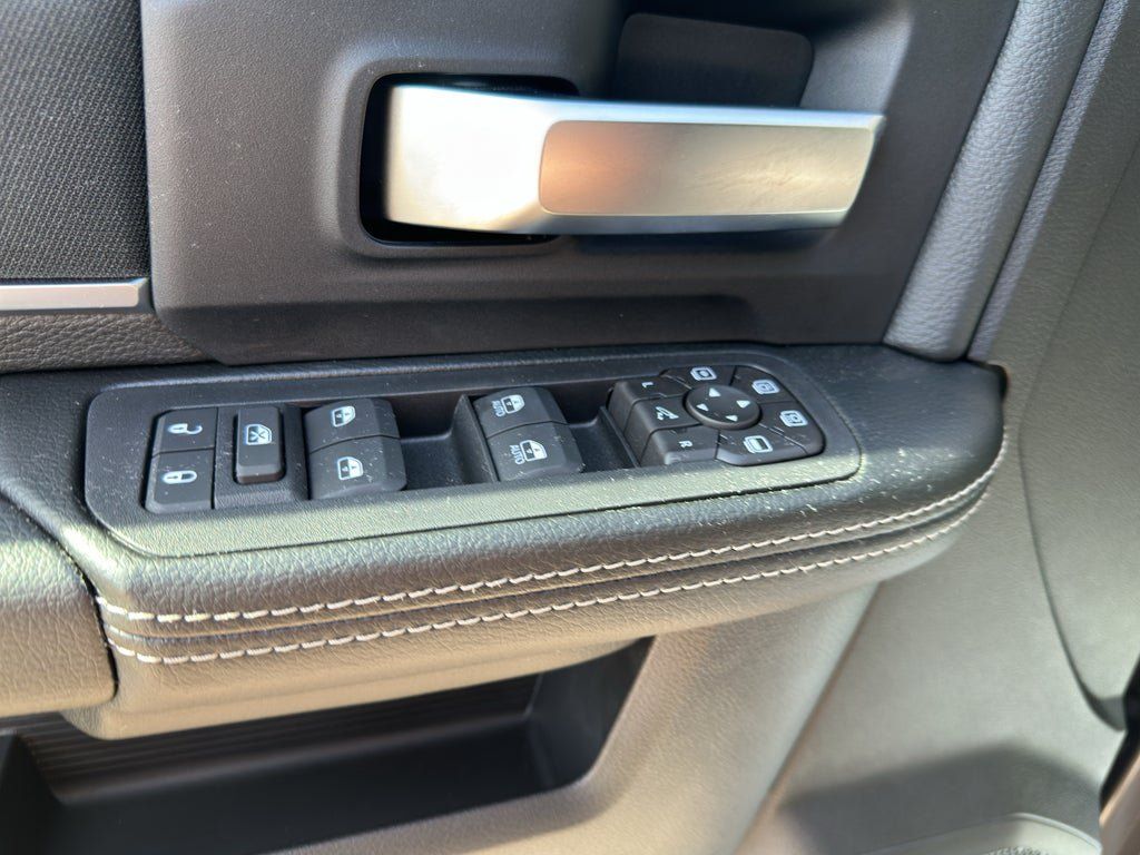 New 2026 RAM 2500 Big Horn AWD/4WD image 9