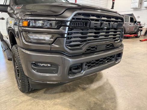 Certified 2025 RAM 2500 Big Horn AWD/4WD image 2
