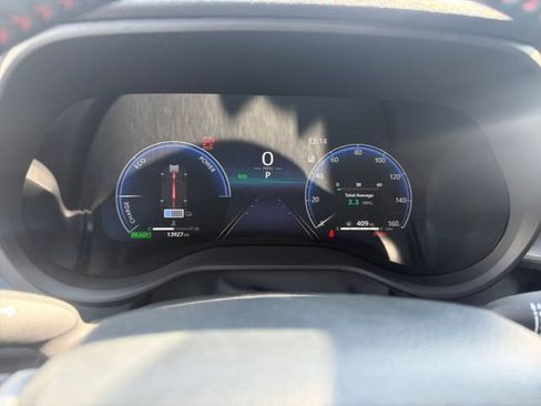 Used 2025 Toyota Sienna XSE FWD image 9