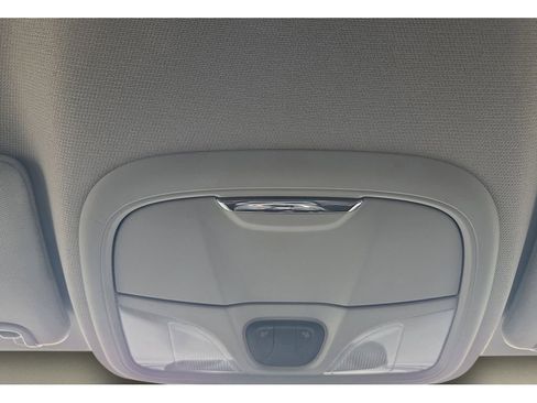 Used 2020 Jeep Cherokee Latitude image 12