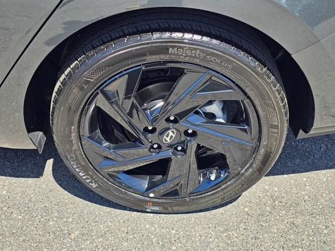 Certified 2026 Hyundai Elantra Sport FWD image 9