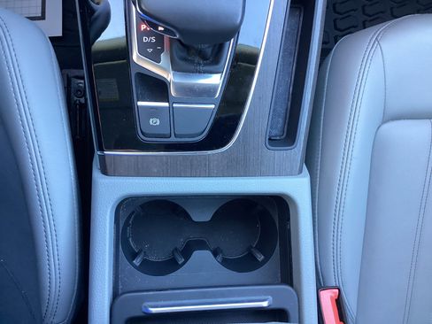 Used 2022 Audi Q5 2.0T Premium image 33