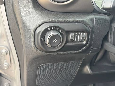 Used 2021 Jeep Wrangler Unlimited Sport AWD/4WD image 19