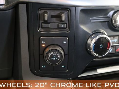 Used 2025 Ford F150 Lariat w/ Equipment Group 502A High image 28