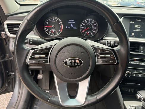 Used 2020 Kia Optima SE image 17