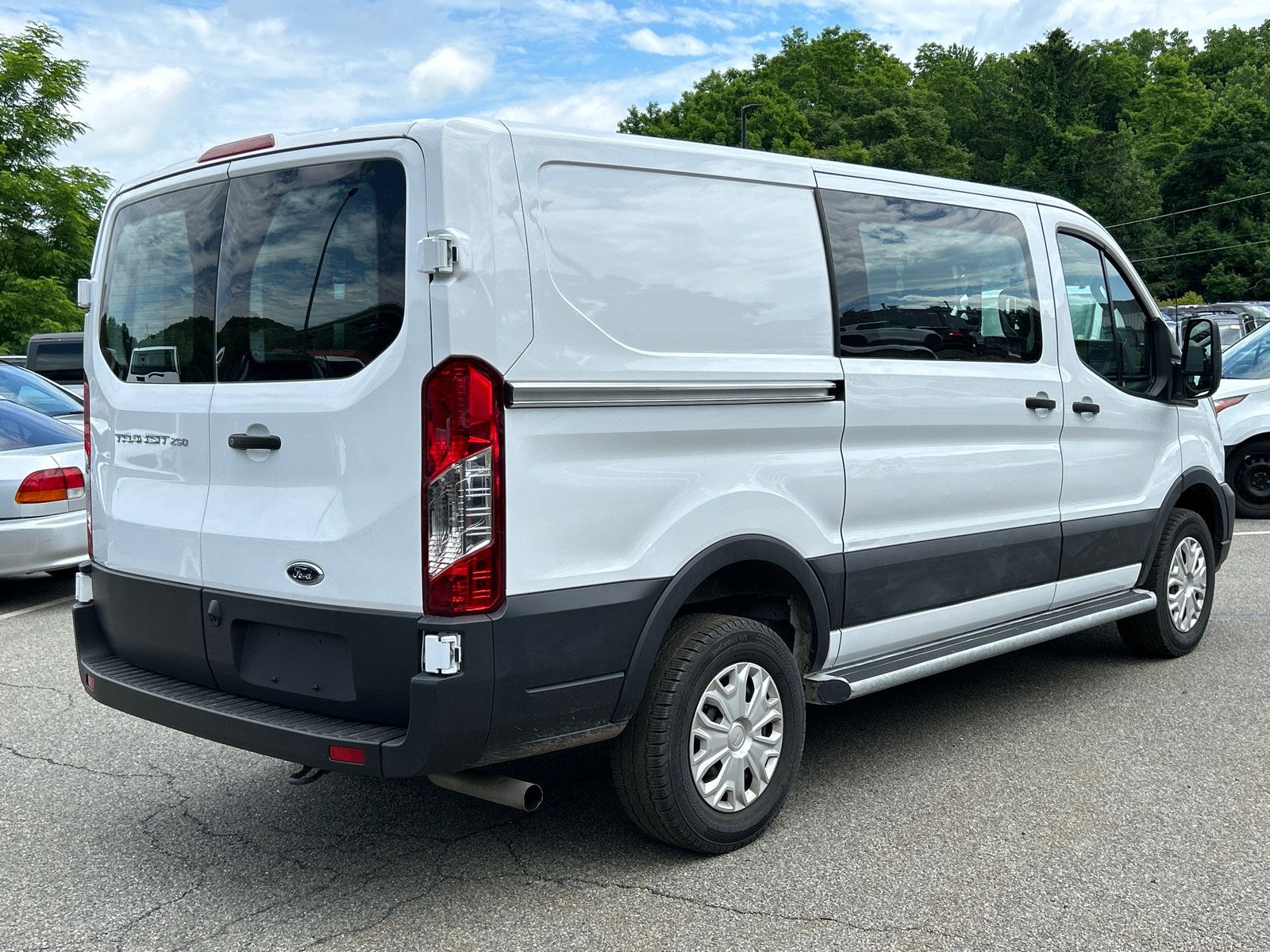 Used 2025 Ford Transit 250 Low Roof w/ Exterior Upgrade Package RWD image 2