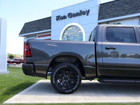 New 2026 RAM 1500 Express AWD/4WD image 35