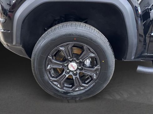 Used 2024 GMC Canyon Elevation w/ Elevation Premium Package image 11