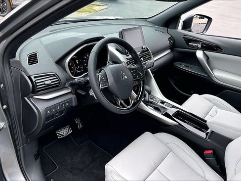 New 2026 Mitsubishi Eclipse Cross SEL image 7