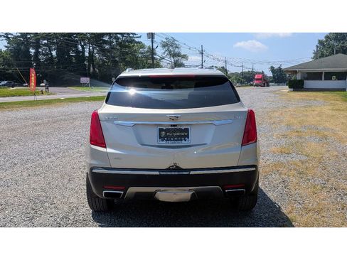 Used 2017 Cadillac XT5 Platinum image 6