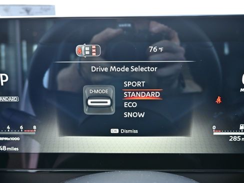 Certified 2026 Nissan Kicks SR w/ SR Premium Package AWD/4WD image 28
