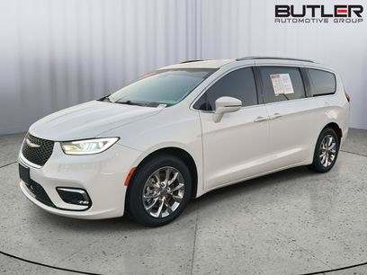 Used 2021 Chrysler Pacifica Touring-L