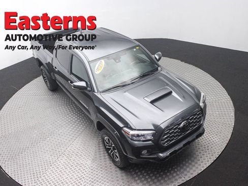 Used 2023 Toyota Tacoma TRD Sport w/ Advanced Technology Package RWD image 3