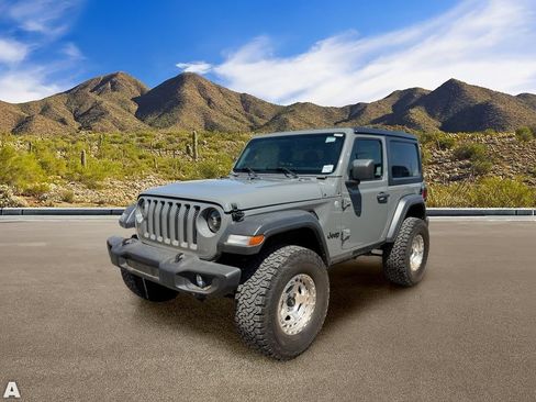 Used 2021 Jeep Wrangler Sport AWD/4WD image 2