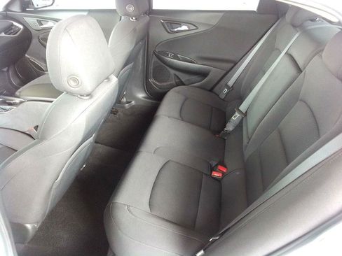 Used 2022 Chevrolet Malibu LT FWD image 14