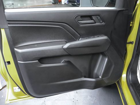 Used 2023 Chevrolet Colorado Trail Boss AWD/4WD image 29