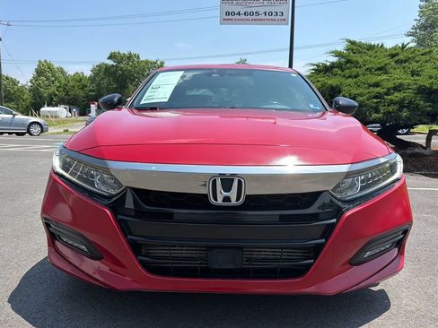 Used 2018 Honda Accord Sport image 11