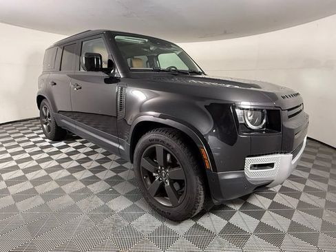 Used 2024 Land Rover Defender 110 S AWD/4WD image 9