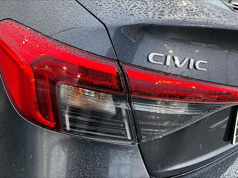Used 2023 Honda Civic Sport image 27