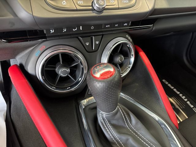 Used 2022 Chevrolet Camaro SS RWD image 19