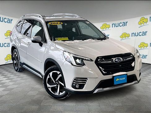 Used 2024 Subaru Forester Touring image 1