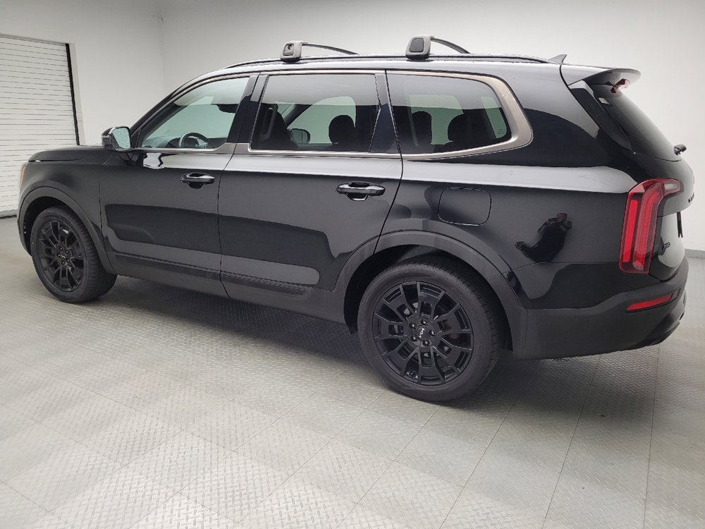 Used 2022 Kia Telluride SX w/ SX Prestige Package AWD/4WD image 3