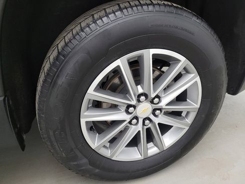 Used 2023 Chevrolet Traverse LT AWD/4WD image 31