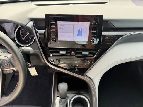 Used 2024 Toyota Camry LE image 25