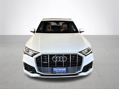 Used 2023 Audi Q7 2.0T Premium w/ Towing Package AWD/4WD image 3