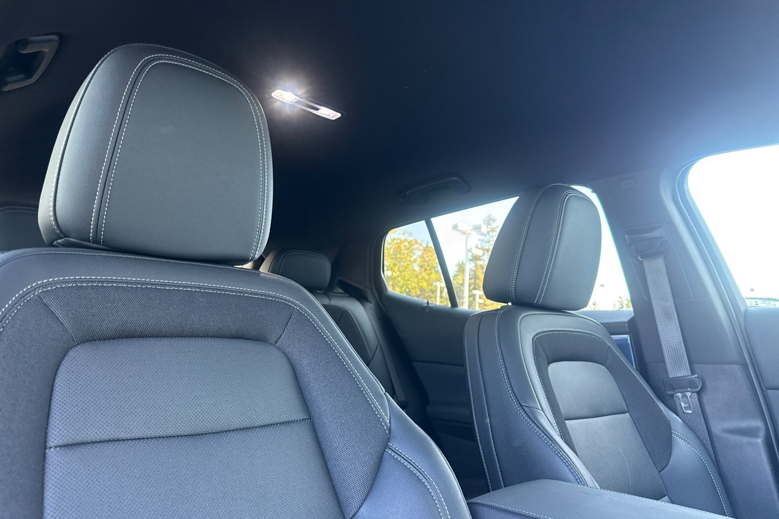 Used 2024 Chevrolet Equinox EV LT FWD image 19