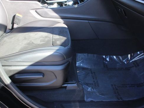 Used 2023 Jeep Grand Cherokee Altitude image 31