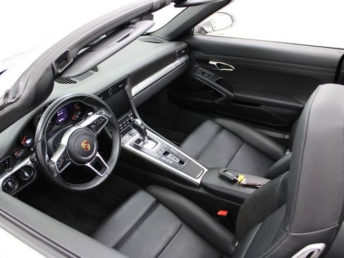 Used 2017 Porsche 911 Carrera image 47