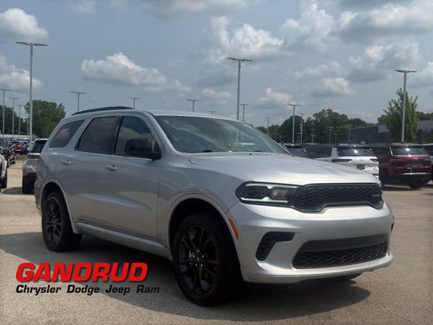 Used 2025 Dodge Durango GT w/ Blacktop Package AWD/4WD image 1