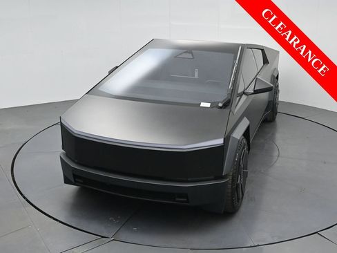 Used 2024 Tesla Cybertruck AWD Crew Cab image 49