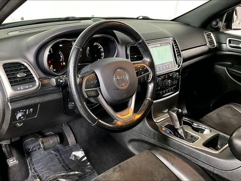 Used 2021 Jeep Grand Cherokee Laredo X image 13