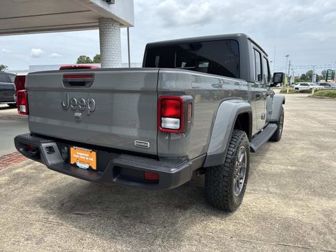 Used 2020 Jeep Gladiator Overland w/ Trailer Tow Package image 7