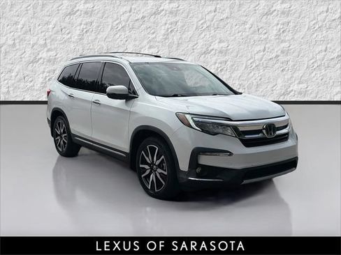 Used 2021 Honda Pilot Touring image 1
