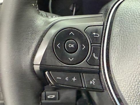 Used 2023 Toyota RAV4 XLE Premium image 11