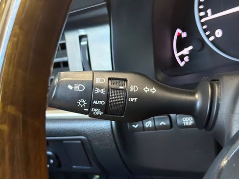 Used 2014 Lexus ES 350 w/ Premium Package FWD image 31