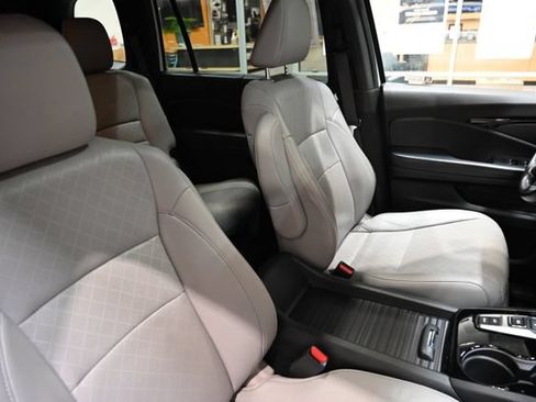 Used 2021 Honda Passport Elite image 8