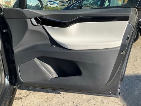 Used 2019 Tesla Model X Performance image 67