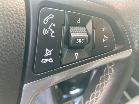 Used 2022 Buick Encore Preferred w/ Safety Package image 37